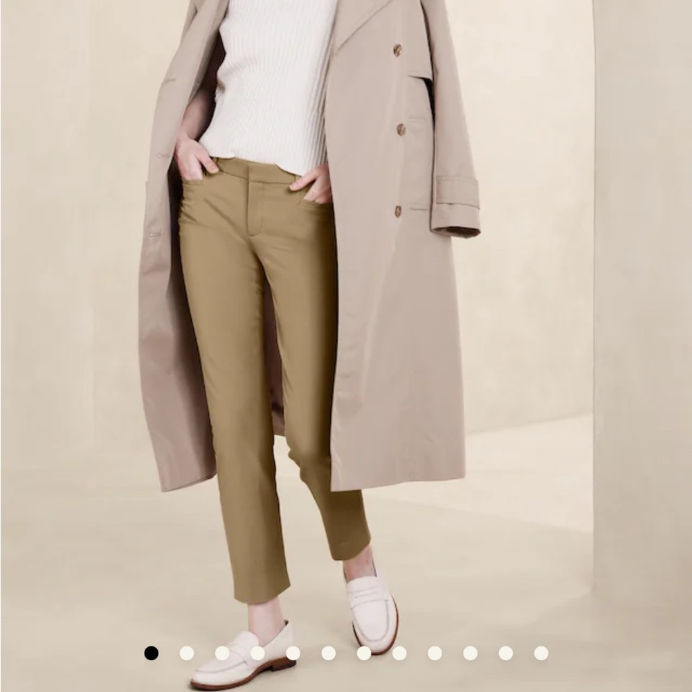 Banana Republic Sloan Pants, size 6 Khaki